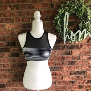✨5/$15 { FOREVER 21 } Black & White Striped Padded Sports Bra